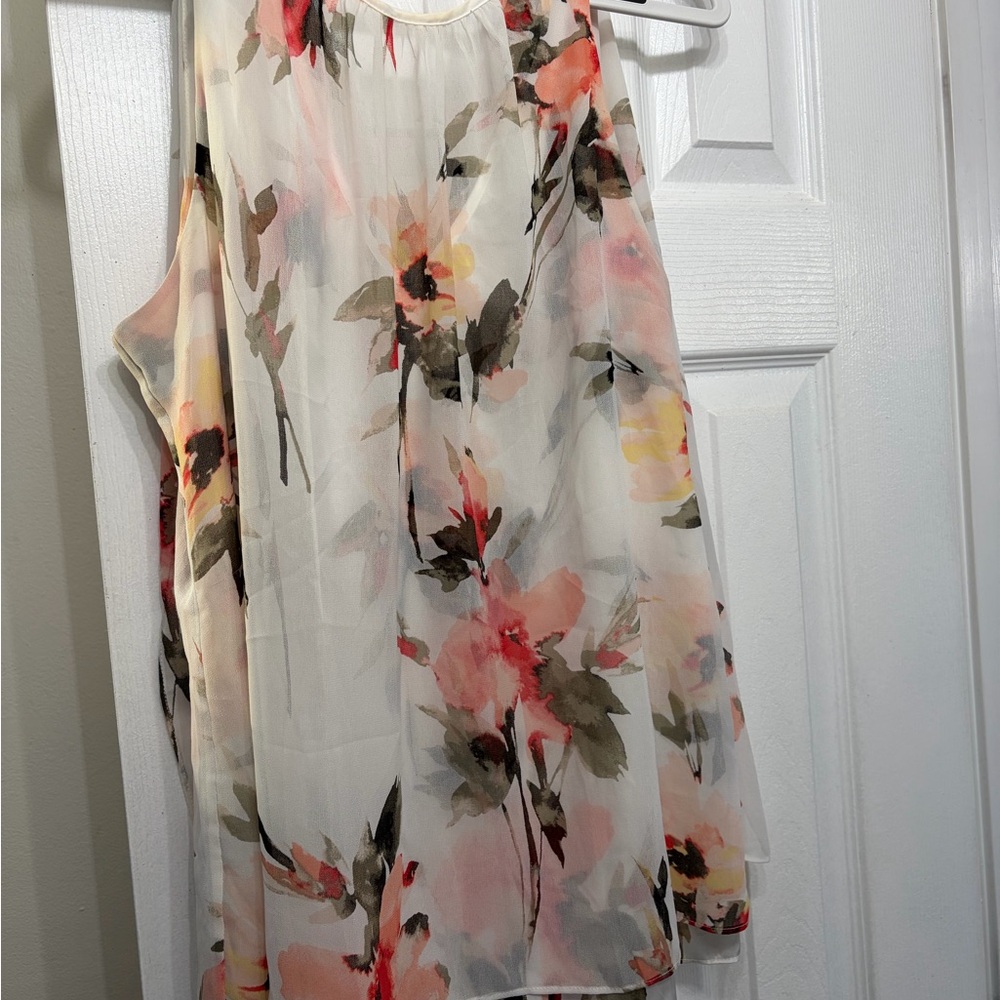 Floral Sleeveless Blouse